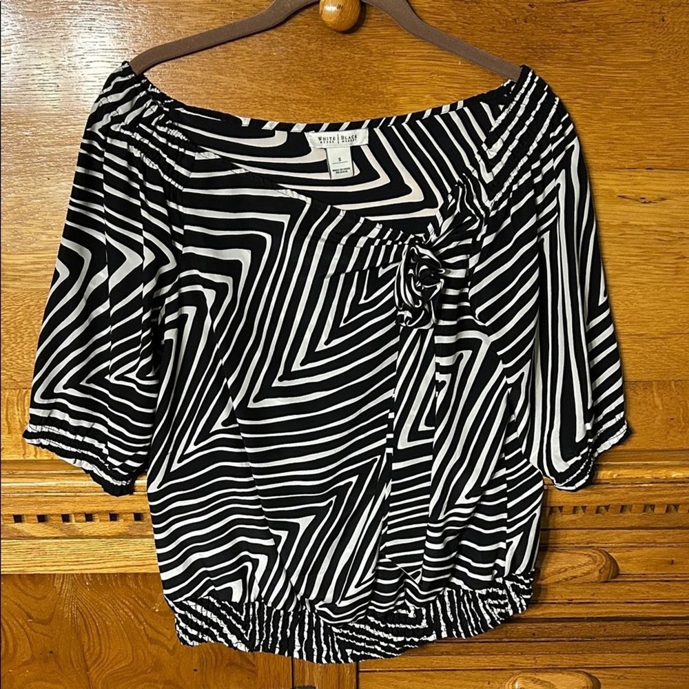 WHBM Y2K Safari Chic Silk Blouse Black White Geometric Rosette Top Boho Glam